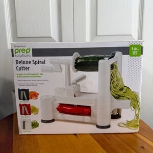 Progressive prep solution deluxe spiral cutter